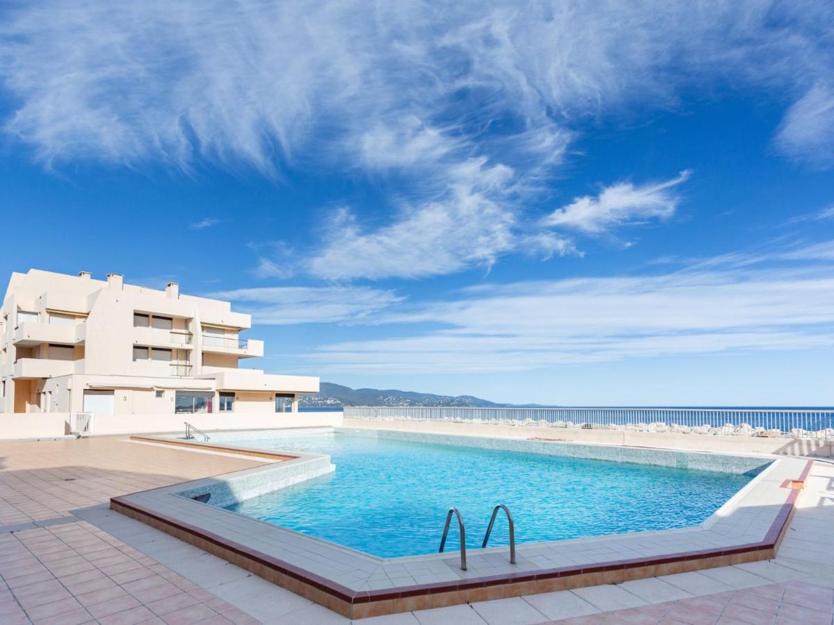 Apartment le Port de Bormes Extérieur photo
